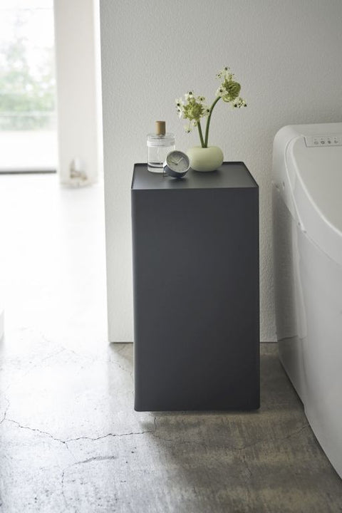 Yamazaki Tower Toiletrolhouder op wielen