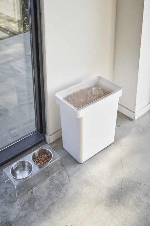 Yamazaki Tower Container dierenvoer 12kg