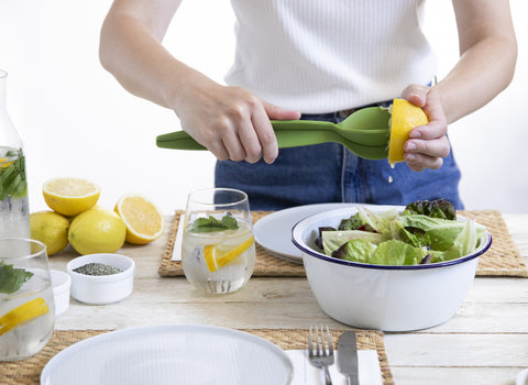 Peleg Design Citruspers en saladebestek 2-in-1 Juicepair