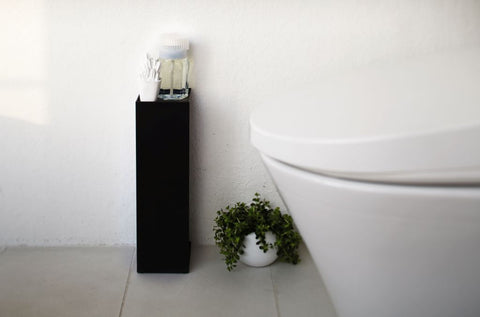Yamazaki Tower Toiletrolhouder dicht