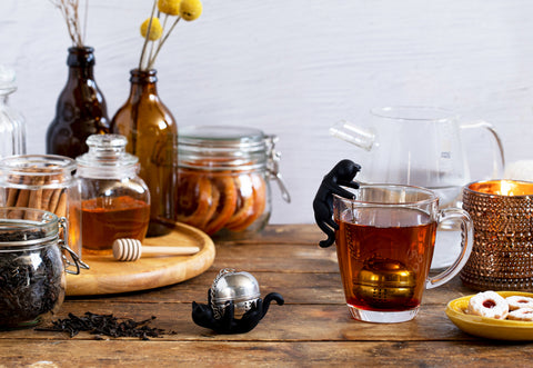 Peleg Design Thee-ei Cattea