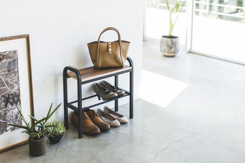 Yamazaki Tower Schoenenrek met houten plank
