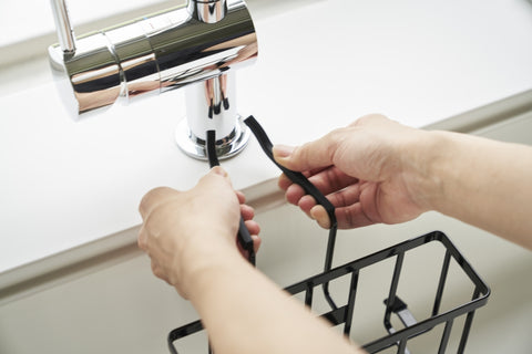 Yamazaki Tower Gootsteenorganizer hangend