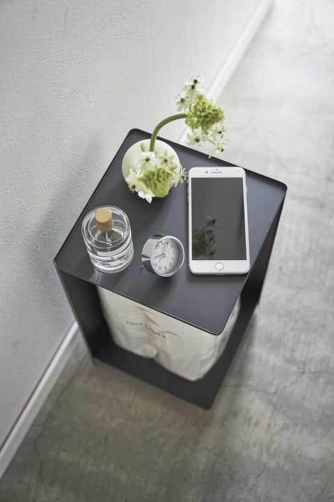 Yamazaki Tower Toiletrolhouder op wielen