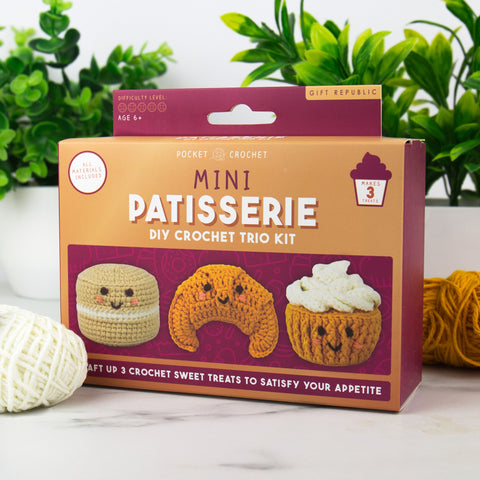 Gift Republic DIY kit - Pocket Crochet Crafts - Mini Patisserie
