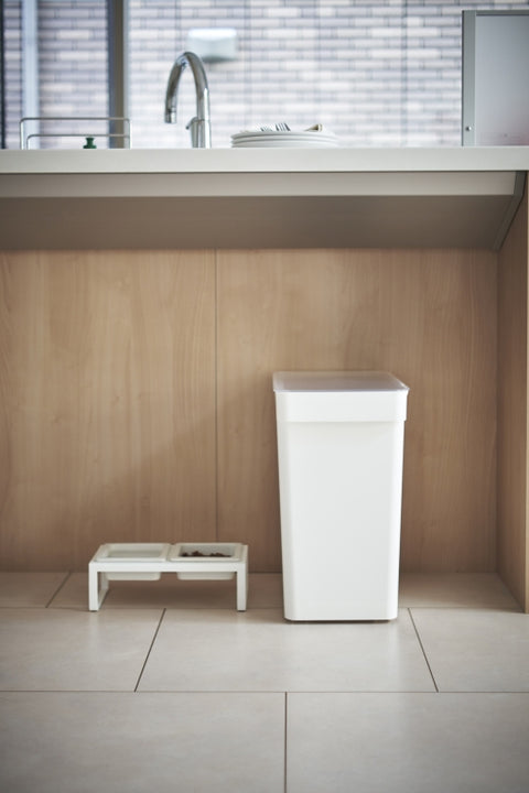 Yamazaki Tower Container dierenvoer 12kg