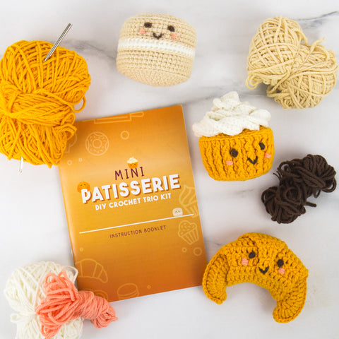 Gift Republic DIY kit - Pocket Crochet Crafts - Mini Patisserie