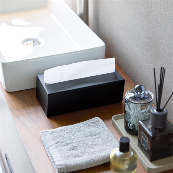 Product image 1 of Yamazaki Tower Tissuebox verticaal - Zwart